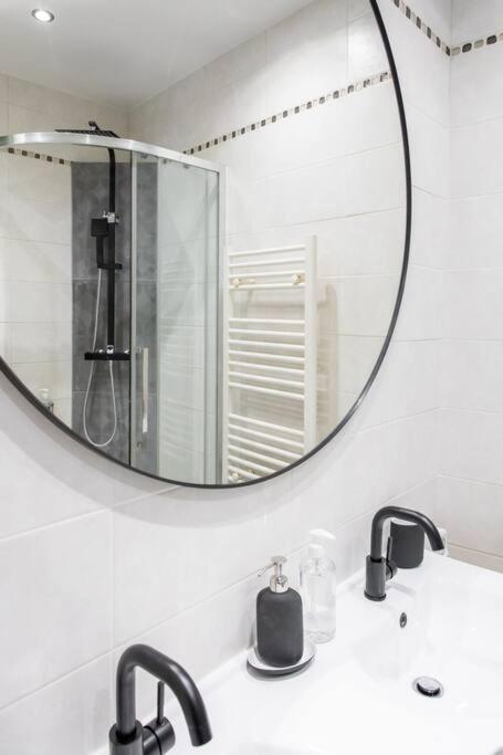 L7 Suite 5Mins Walk Old Town 3 Rooms Ac Wifi Nizza Kültér fotó